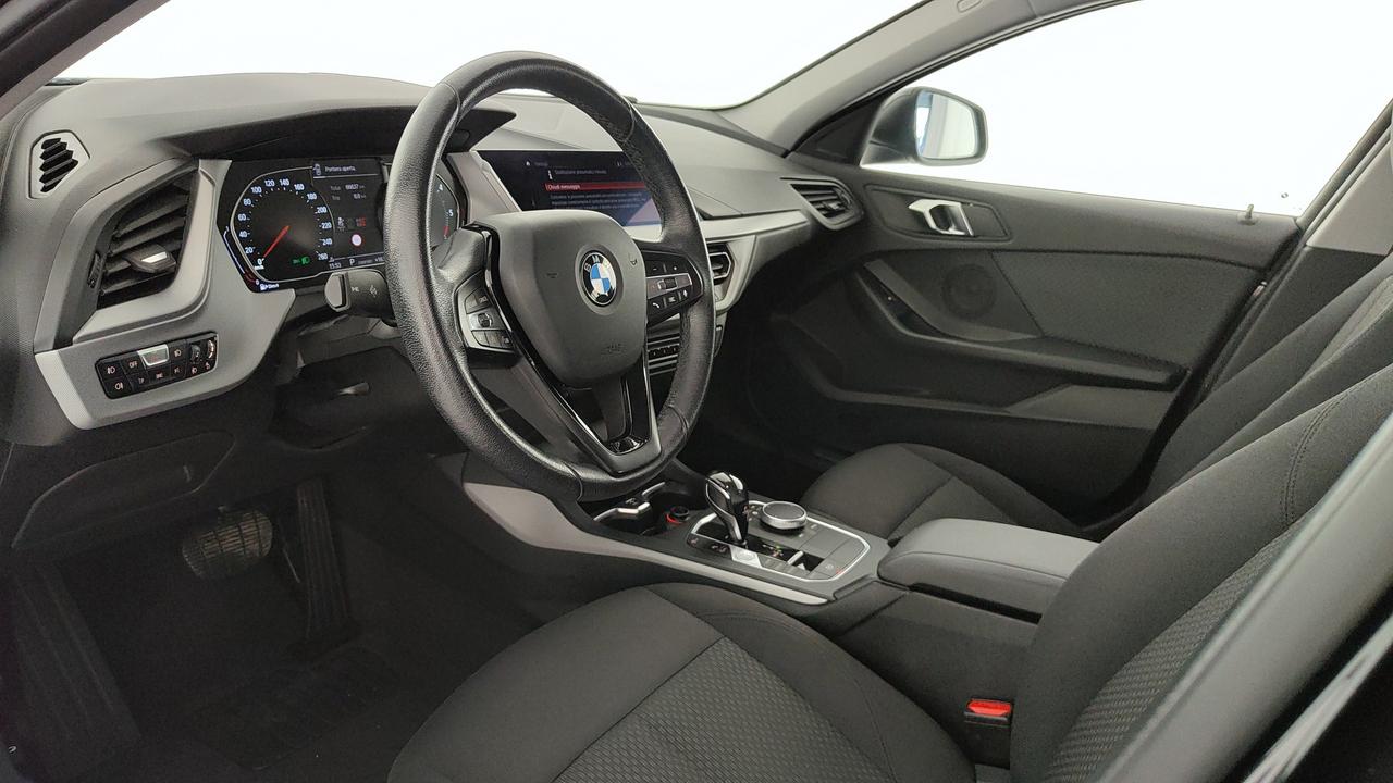 BMW Serie 1 F40 - 116d Advantage auto