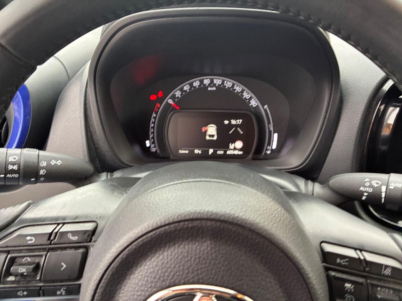 Toyota Aygo X automatica