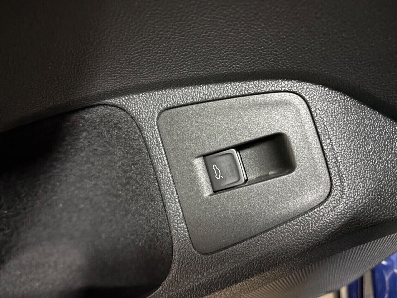 Volkswagen Tiguan 2.0 TDI DSG ** SPORT 4MOTION BMT