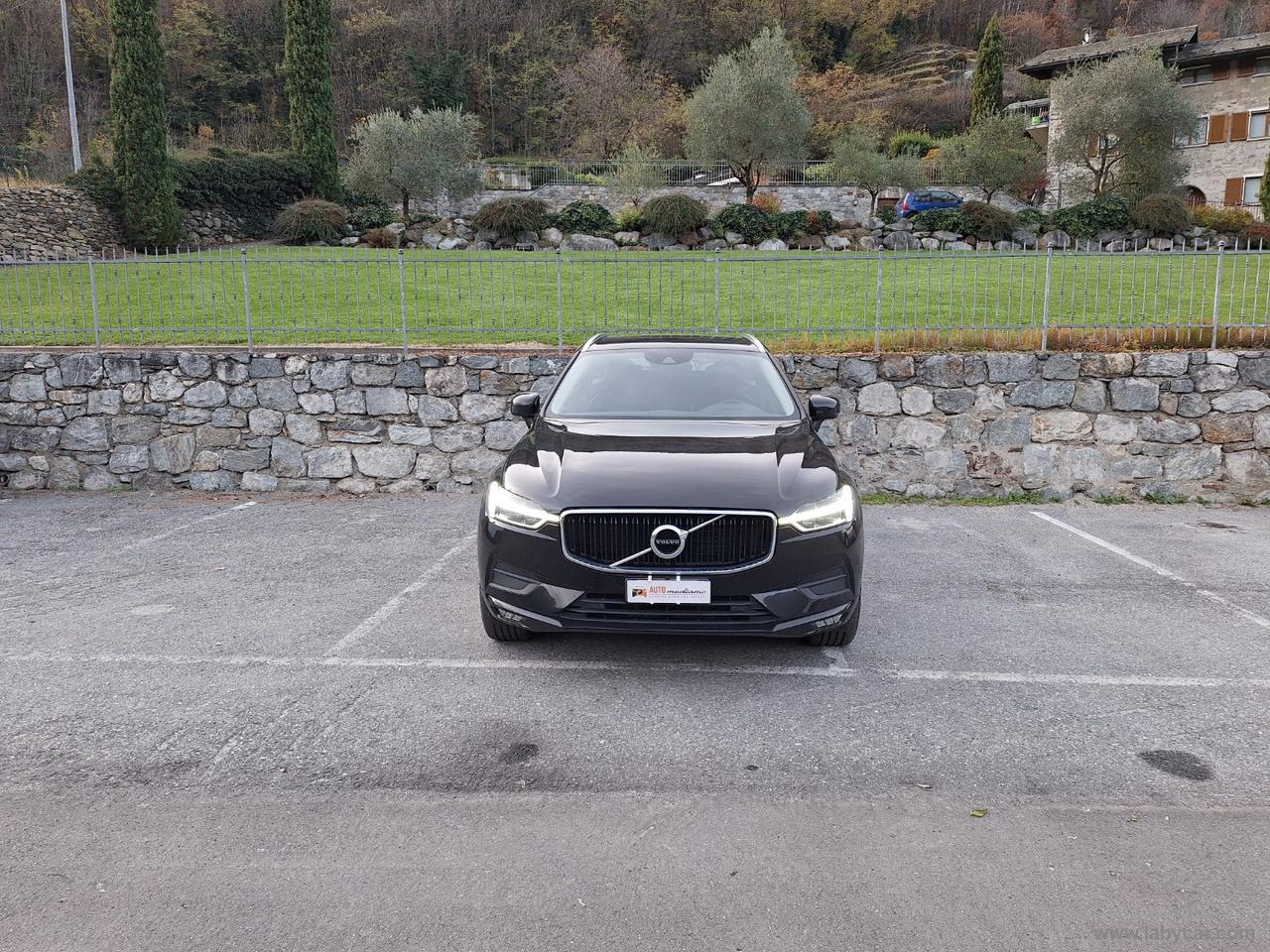 VOLVO XC60 B4 AWD Momentum PRO UNIPROP. MEMORIE FULL LED