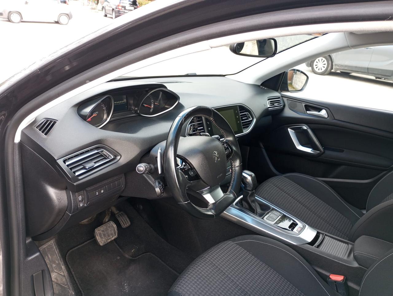 Peugeot 308 BlueHDi 130 S&S EAT8 SW Active