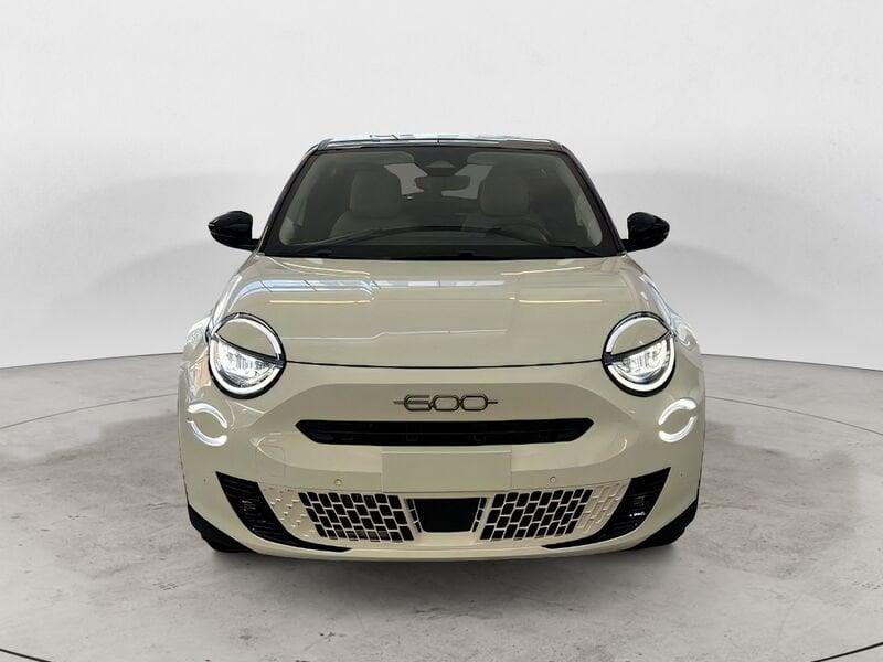 FIAT 600 1.2 Hybrid 110cv La Prima KM ZERO