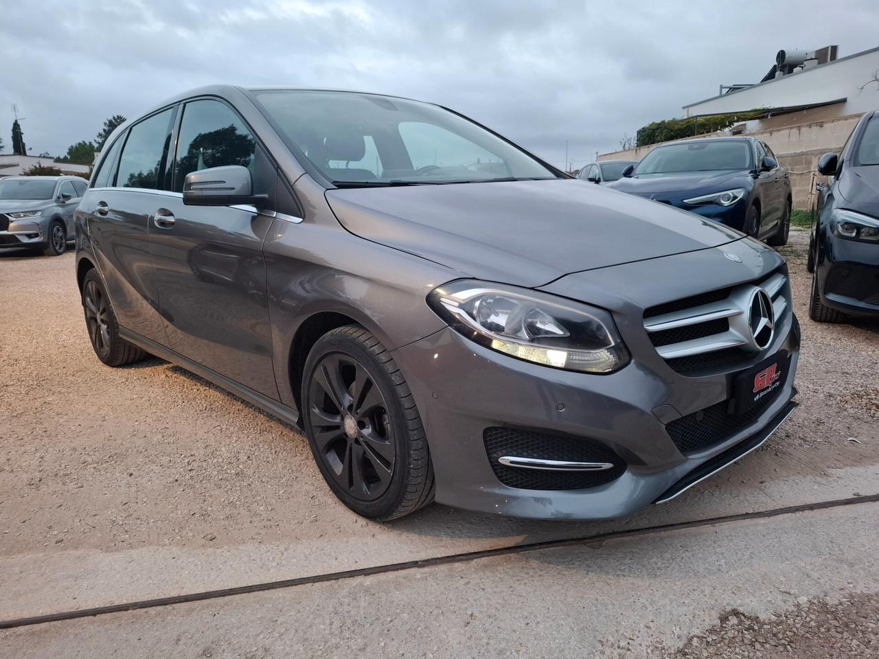 Mercedes B 180 d Automatic *LED-CRUISE-RADAR*