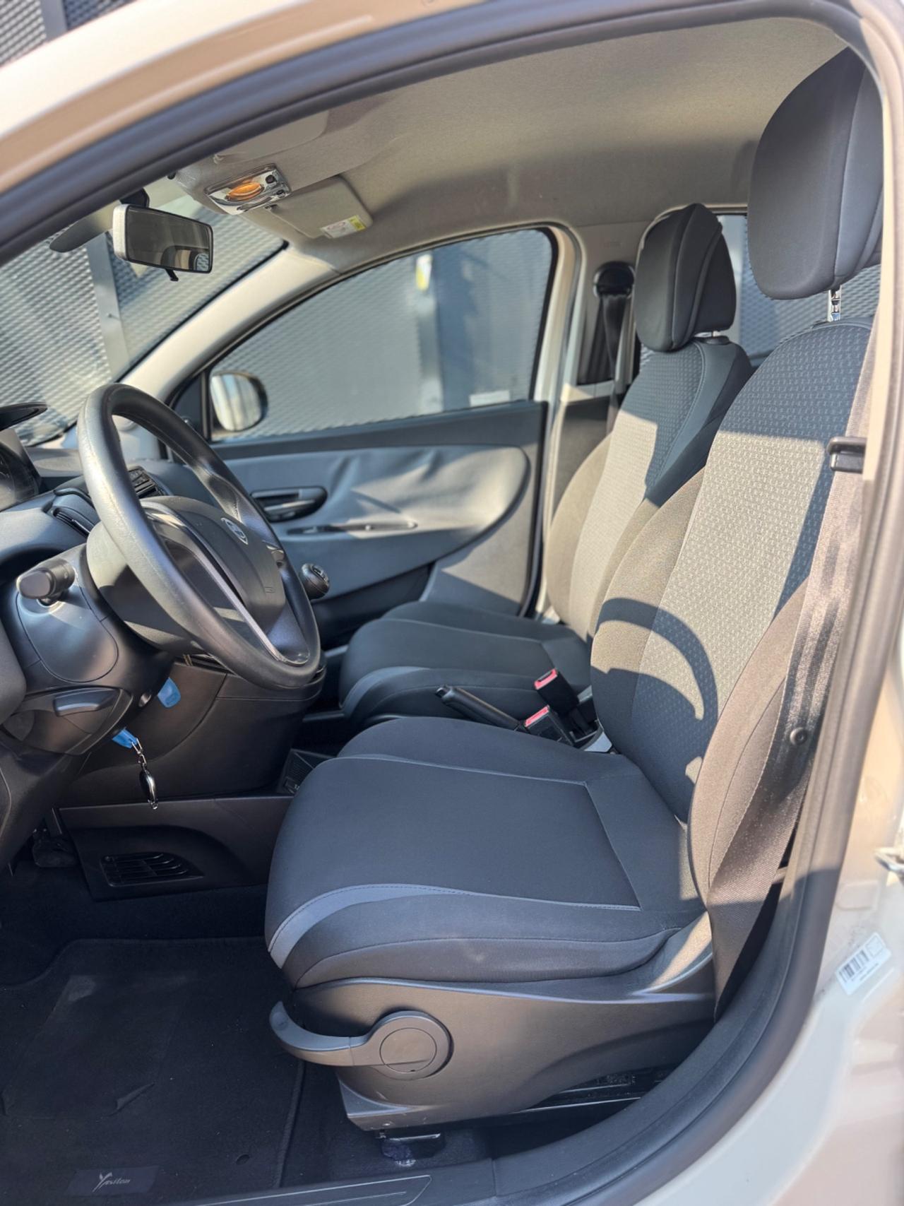 LANCIA YPSILON 1.3 MJT 95 CV GARANZIA 12 MESI