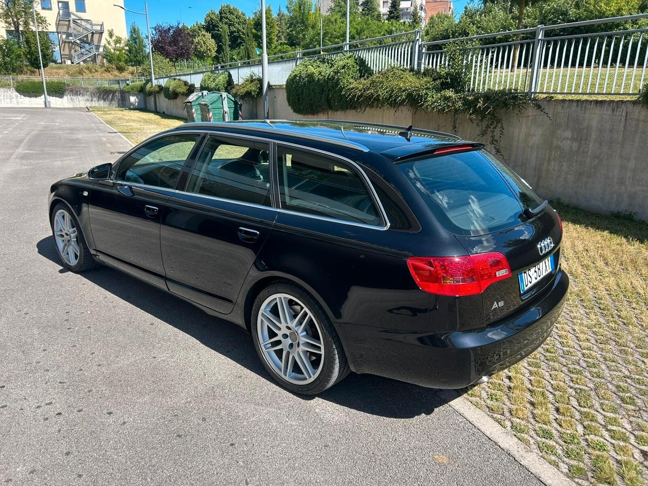 Audi A6 Avant 3.0 V6 TDI F.AP. quattro tiptronic Advanced