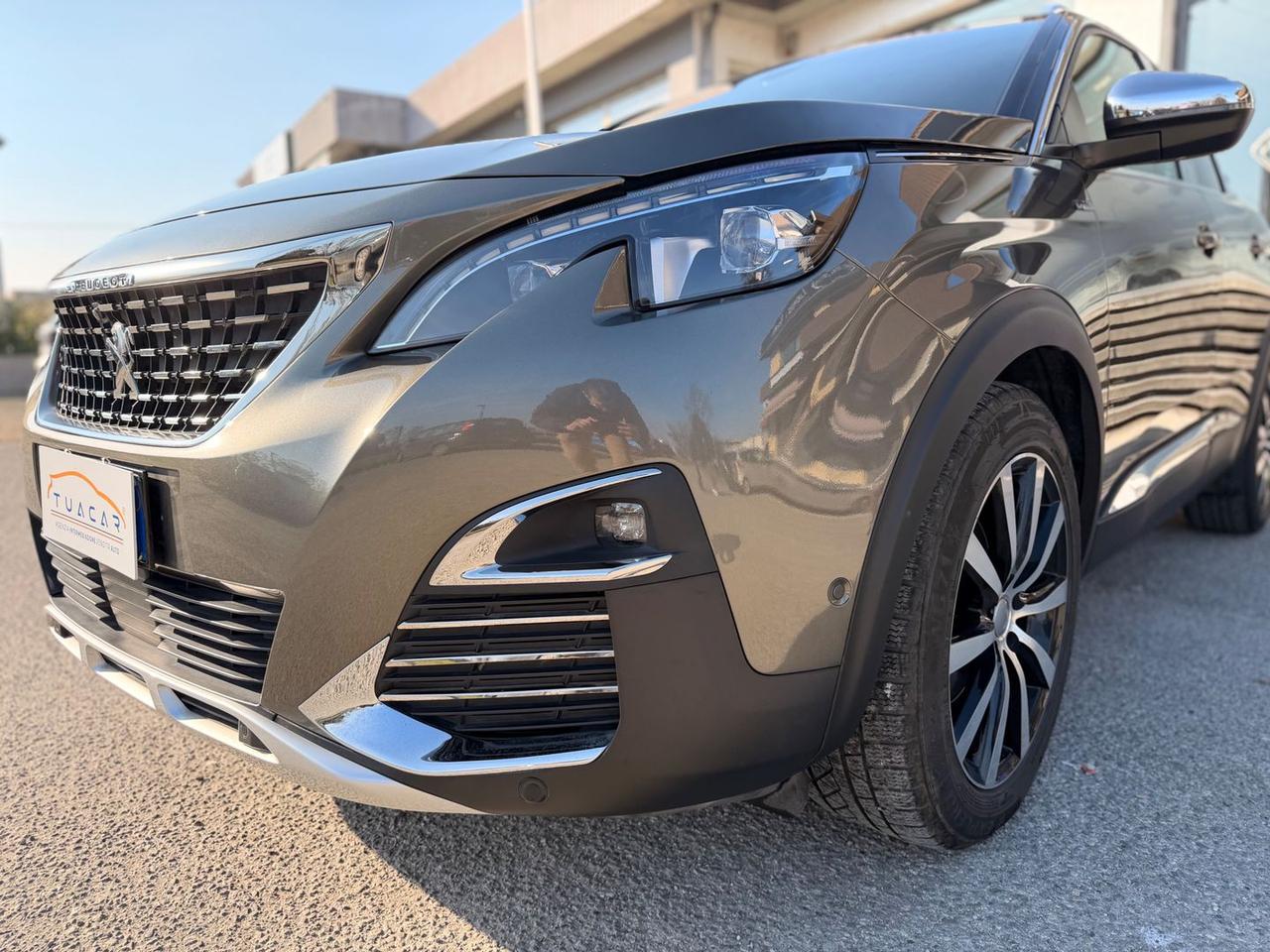 Peugeot 3008 GT 2.0 Blue HDI 180 GT B-COLOR #8587