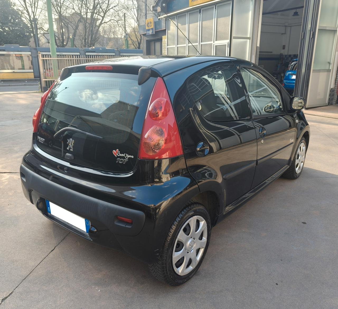 Peugeot 107 1.0 68CV 5p. Sweet Years