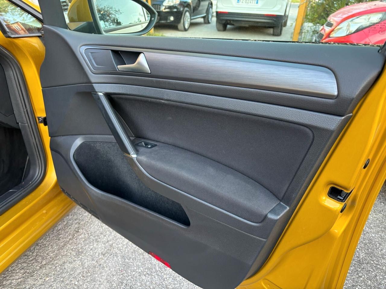 Volkswagen Golf 1.4 TSI 125 CV 5p. OK Neopatentati