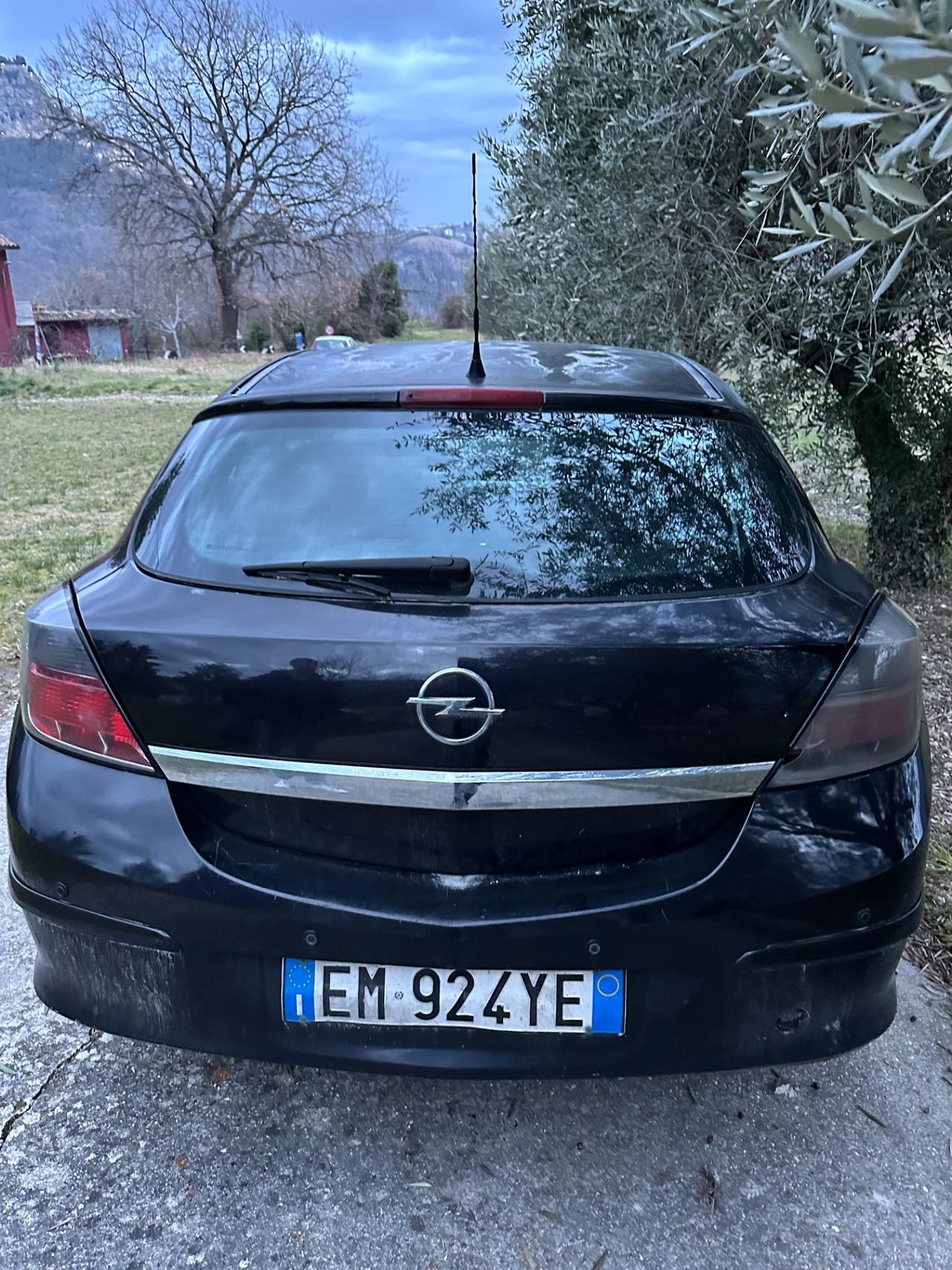 Opel Astra GTC 1.7 CDTI 110CV 3 porte Cosmo 2009