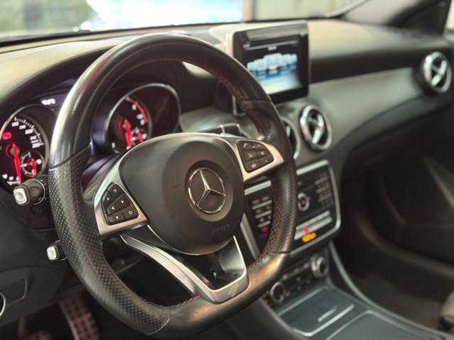 MERCEDES-BENZ CLA 200 4Matic Auto Premium*TETTO*PELLE*NAVI