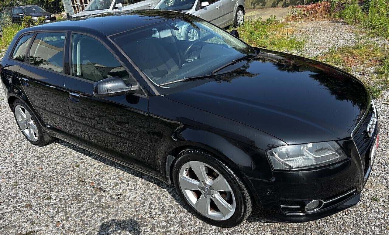 Audi A3 SPB 1.6 TDI 105 CV CR Ambition