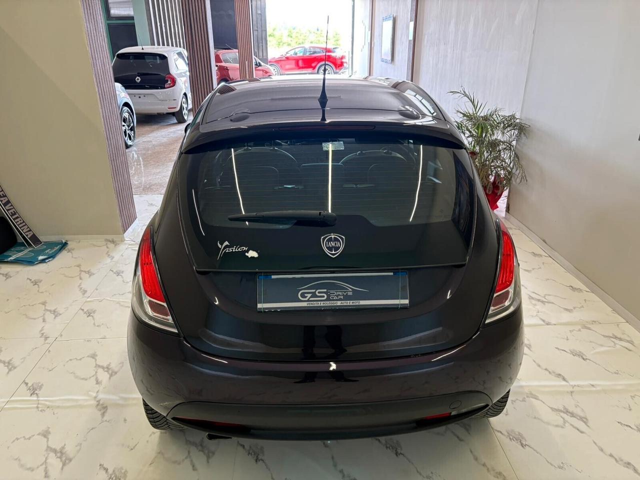 Lancia Ypsilon 1.2 69 CV 5 porte GPL Ecochic Gold