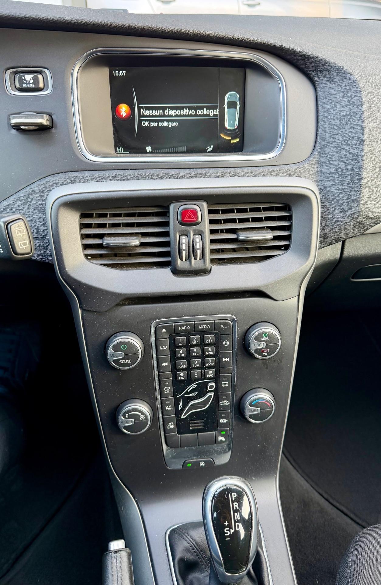 Volvo V40 D2 Geartronic Kinetic N1