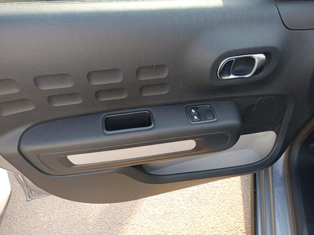 Citroen C3 PureTech 83 S&S C-Series