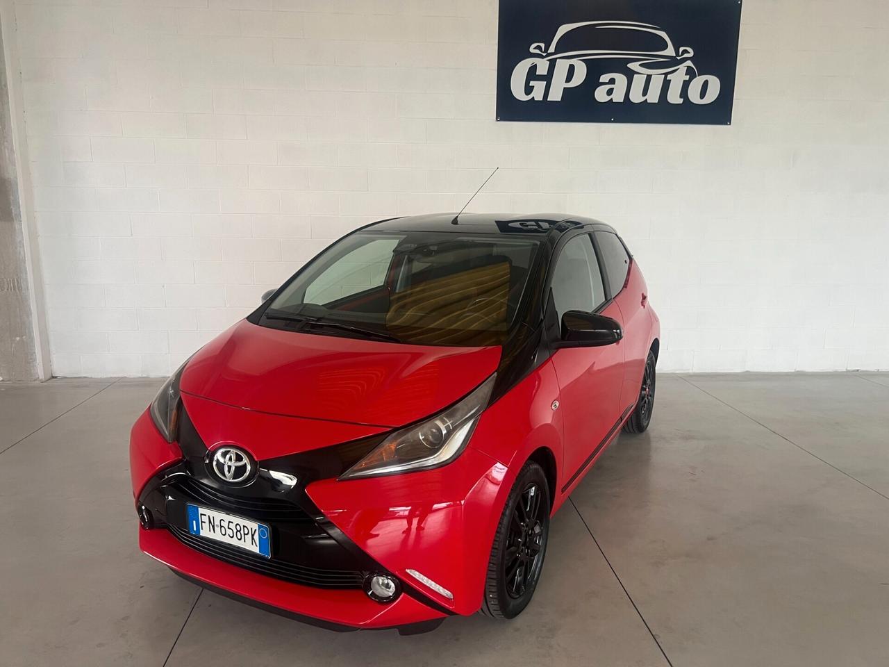 Toyota Aygo 1.0 VVT-i 69 CV 5 porte AUTOMATICA OK NEOPATENTASI SOLO 43.927 KM