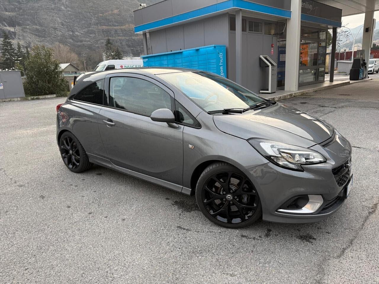 Opel Corsa 1.6 Turbo Coupé OPC