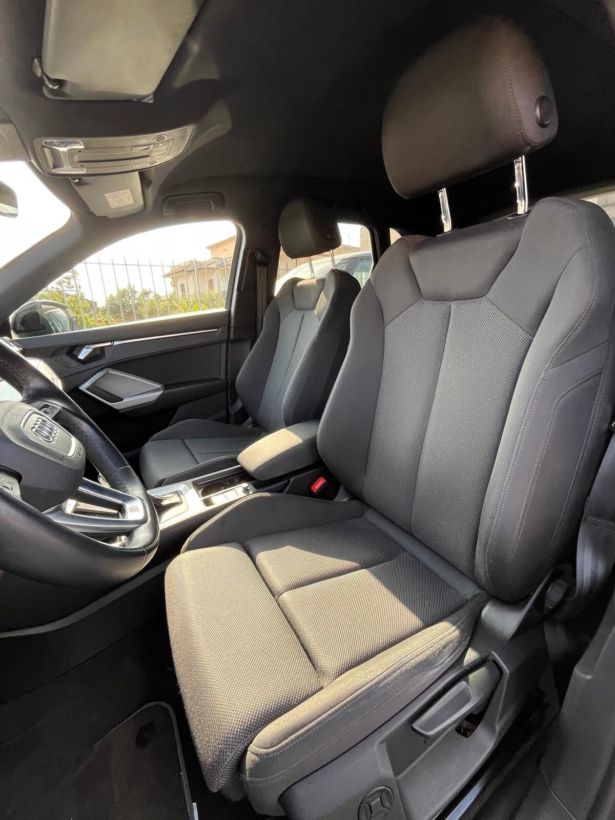 Audi Q3 45 TFSI e S tronic line edition