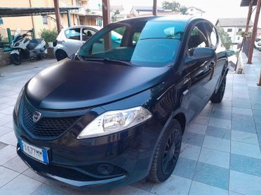 Lancia Ypsilon 1.2 69 CV 5 porte S&S Platinum