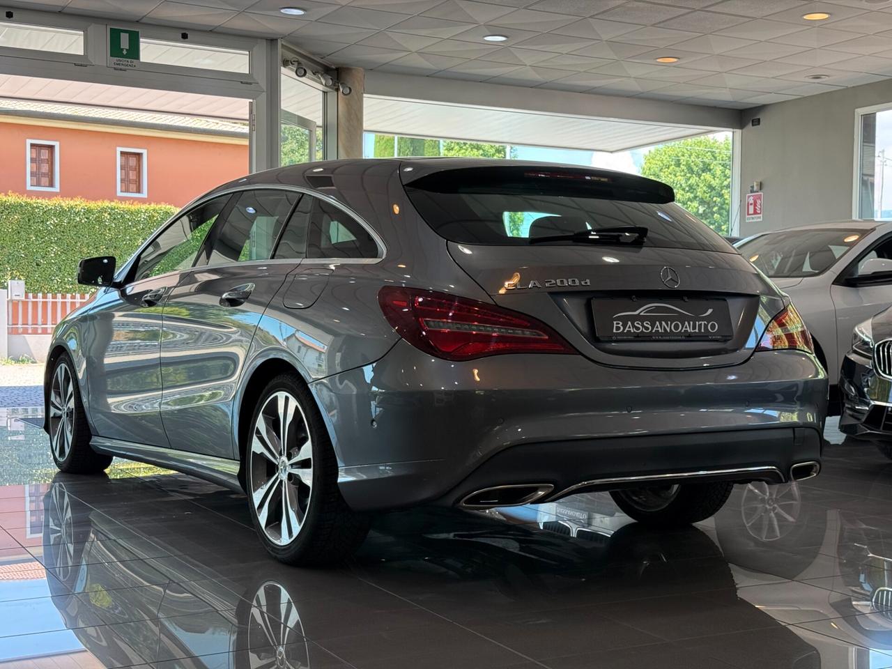 Mercedes-benz CLA 200 d Automatic Business 89.000 KM