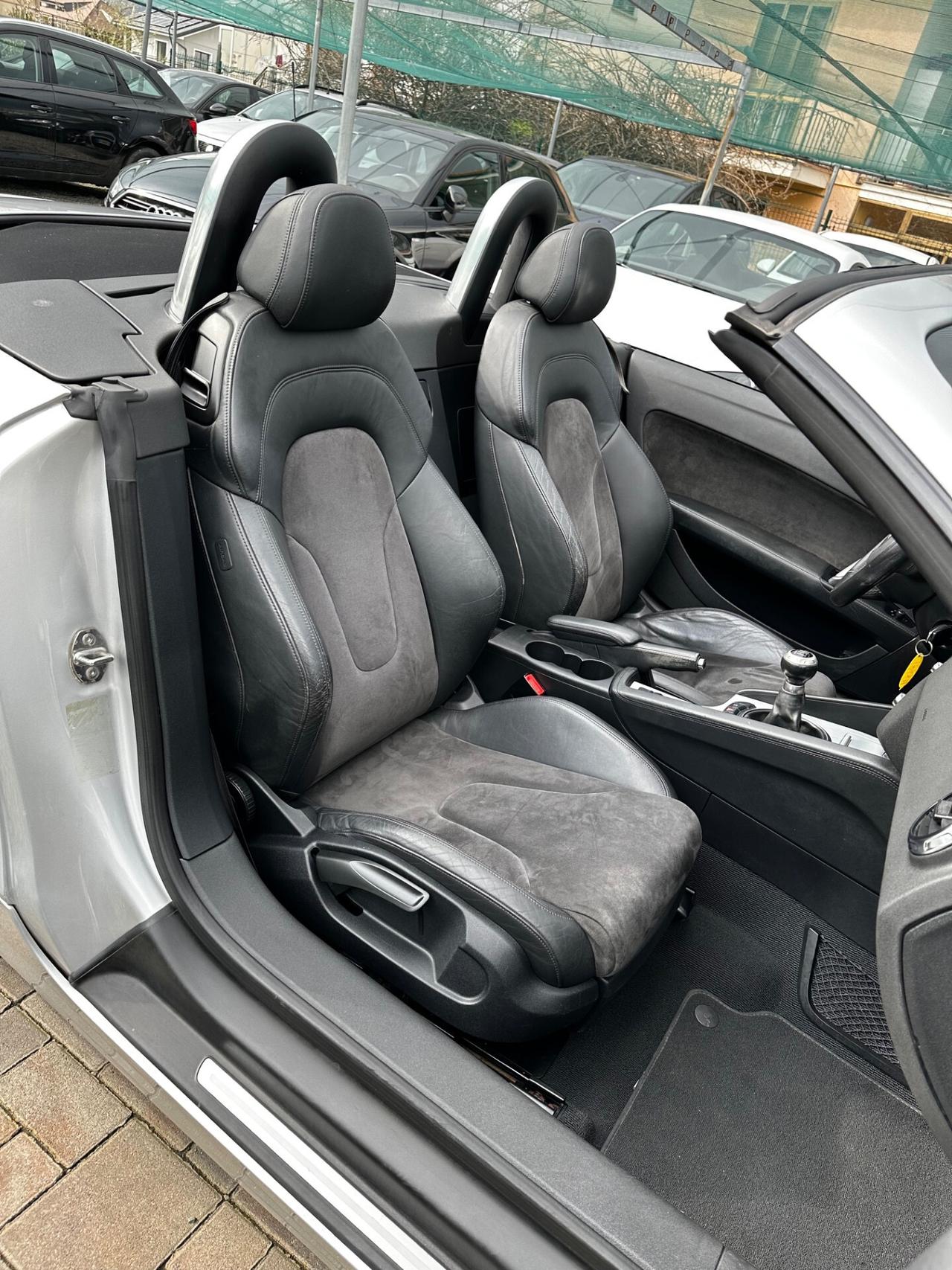 Audi TT Roadster 2.0 TFSI cabrio