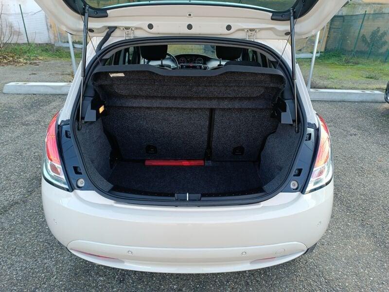 Lancia Ypsilon Ypsilon 1.3 MJT 16V 95 CV 5 porte S&S Silver