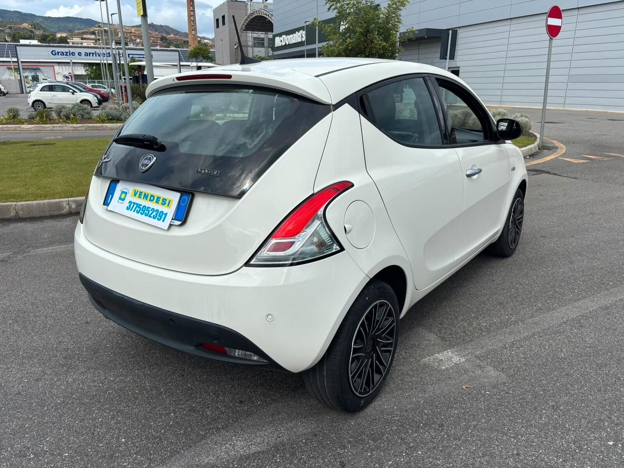Lancia Ypsilon 1.0 FireFly 5 porte S&S Hybrid Gold Plus