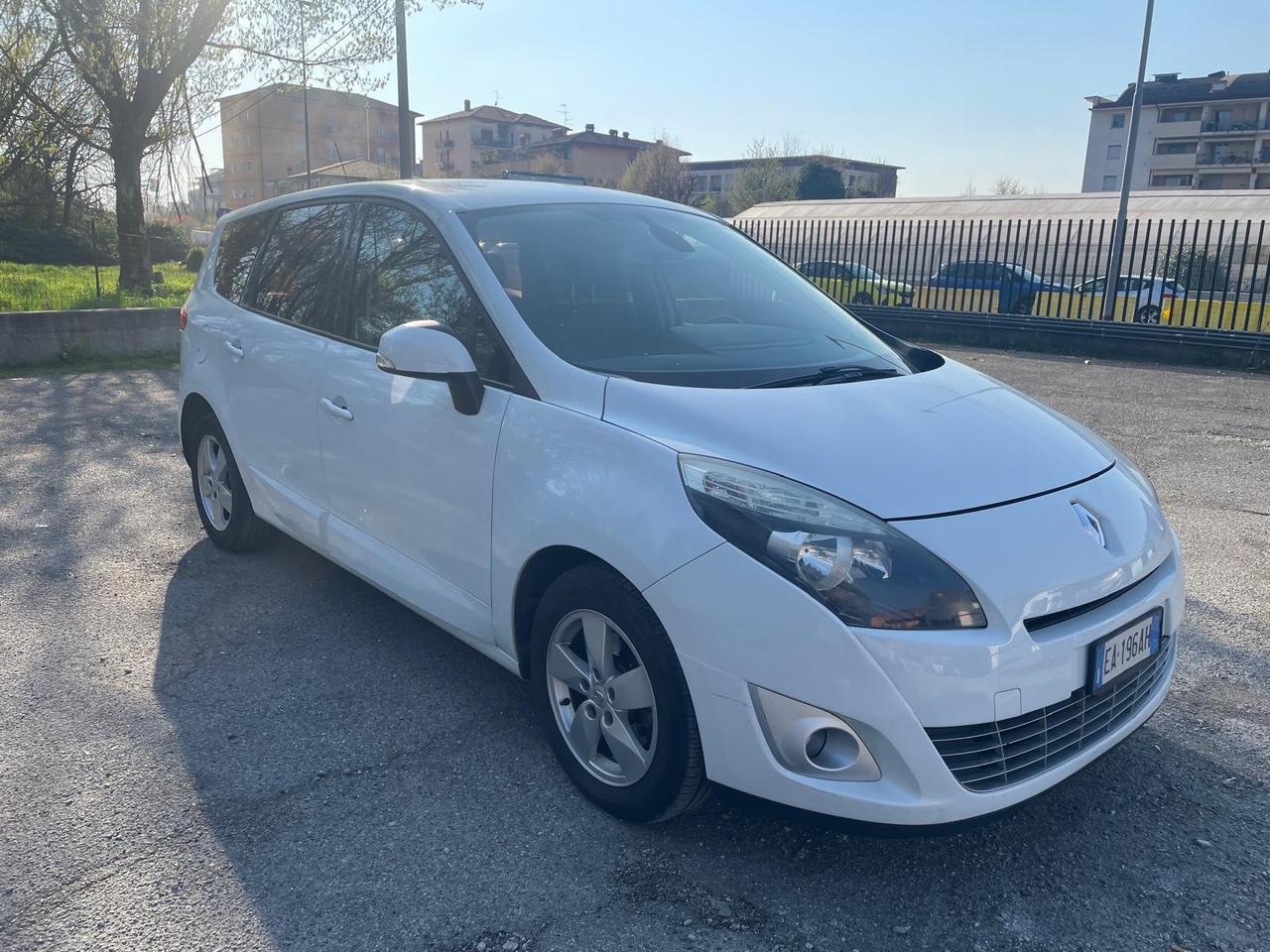 Renault Scenic Scénic 1.9 dCi 130CV Luxe