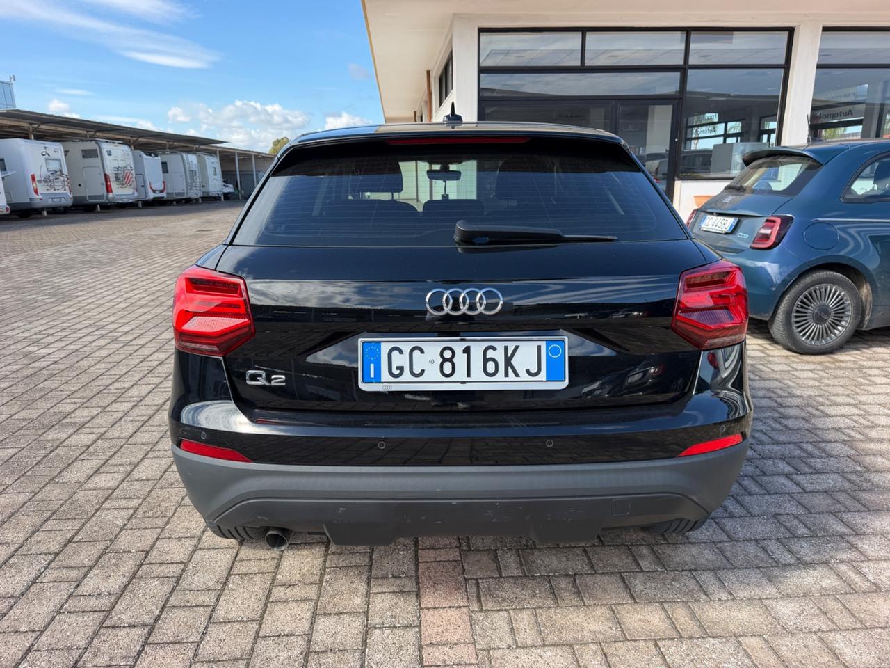 Audi Q2 30 TDI S tronic Identity Black