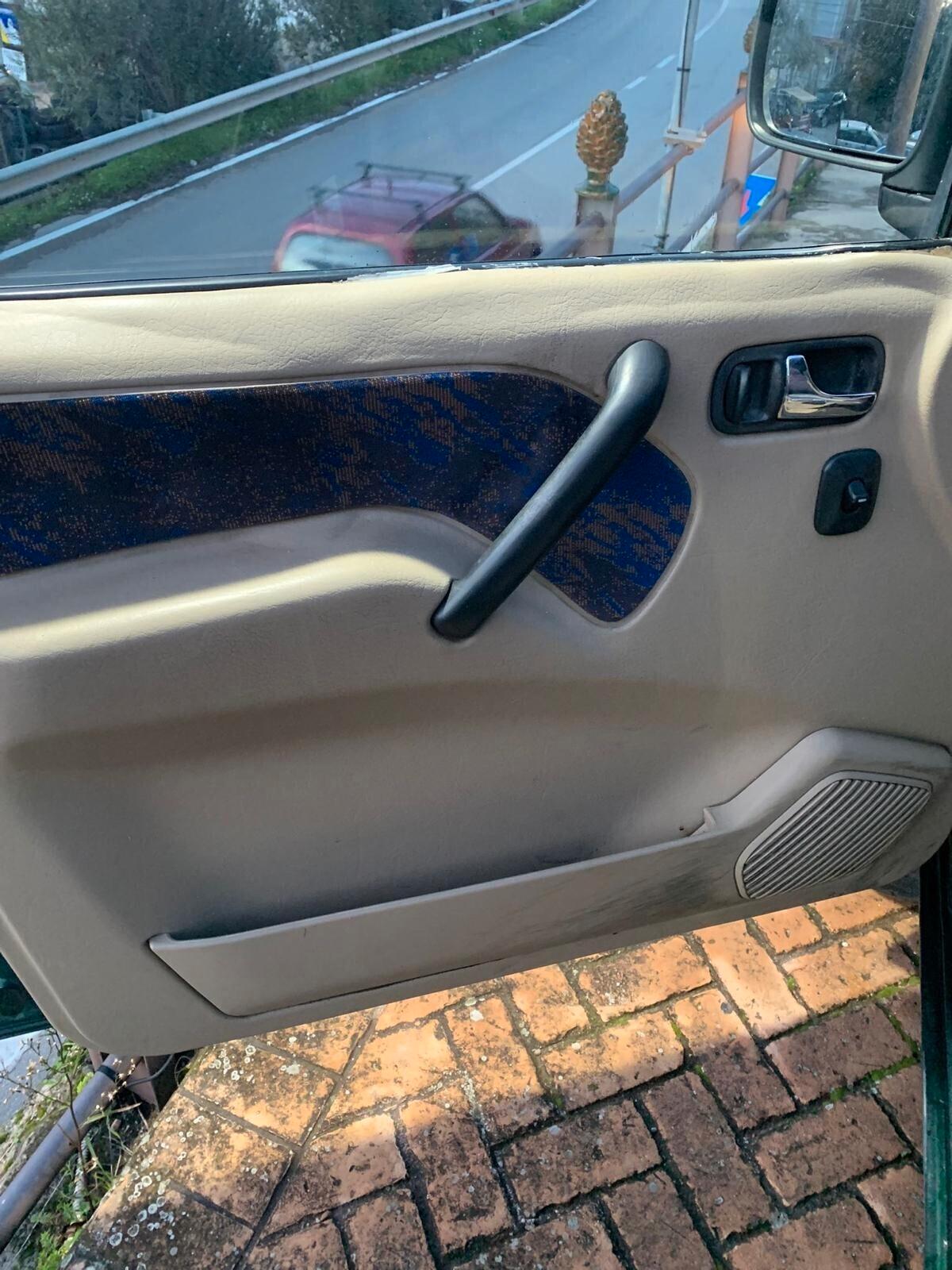 Nissan Terrano II 2.7 Tdi 3 porte Luxury CONTO VENDITA