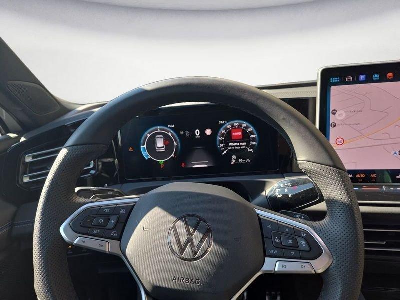 Volkswagen Tiguan 2.0 TDI 142KW SCR R-Line DSG 4MOTION DCC HEAD-UP CAMERA