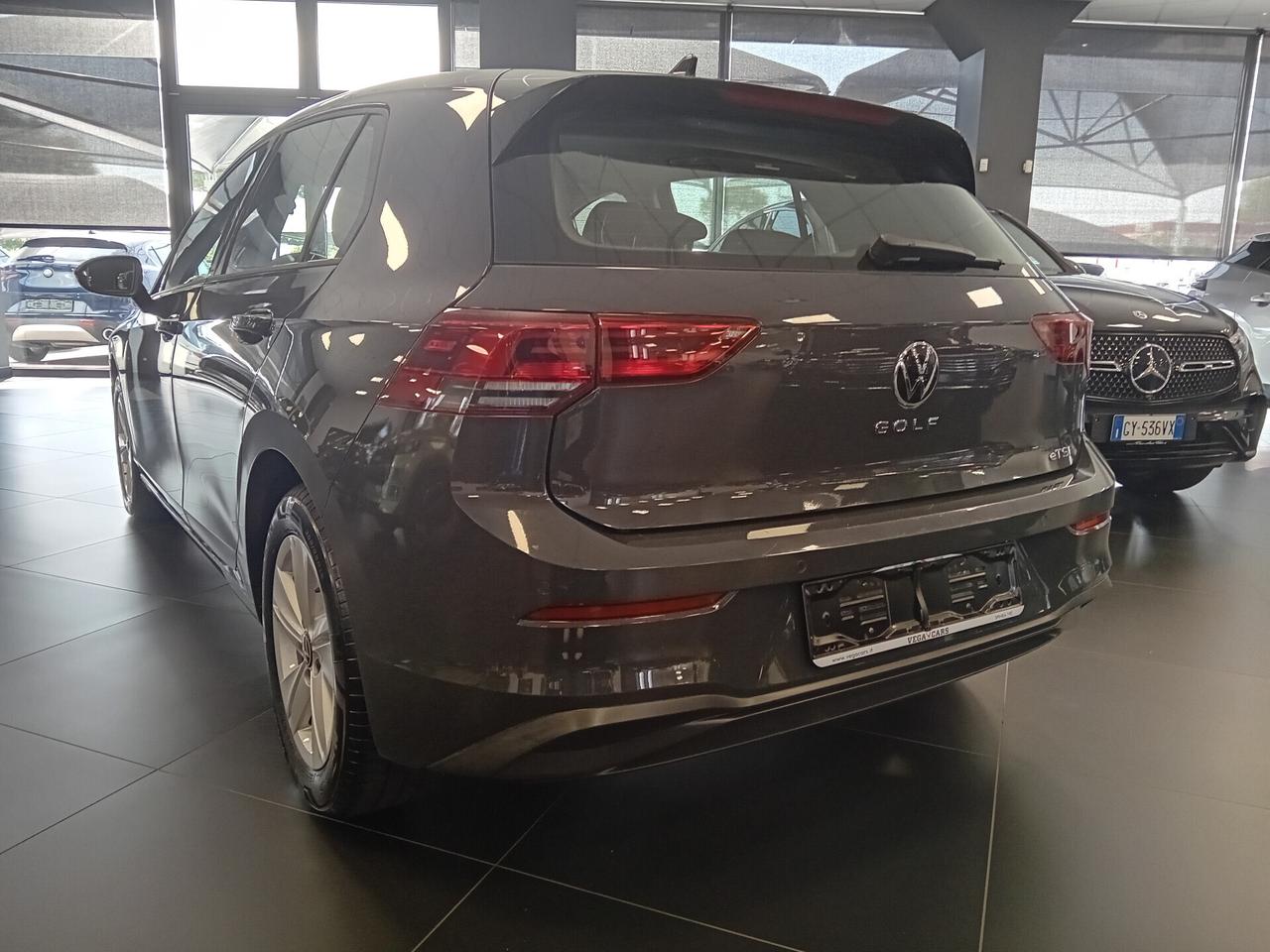 Volkswagen Golf 1.0 eTSI EVO DSG Life