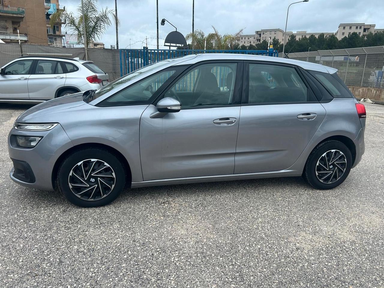 C4 1.5BlueHdi 130cv 5posti vari colori