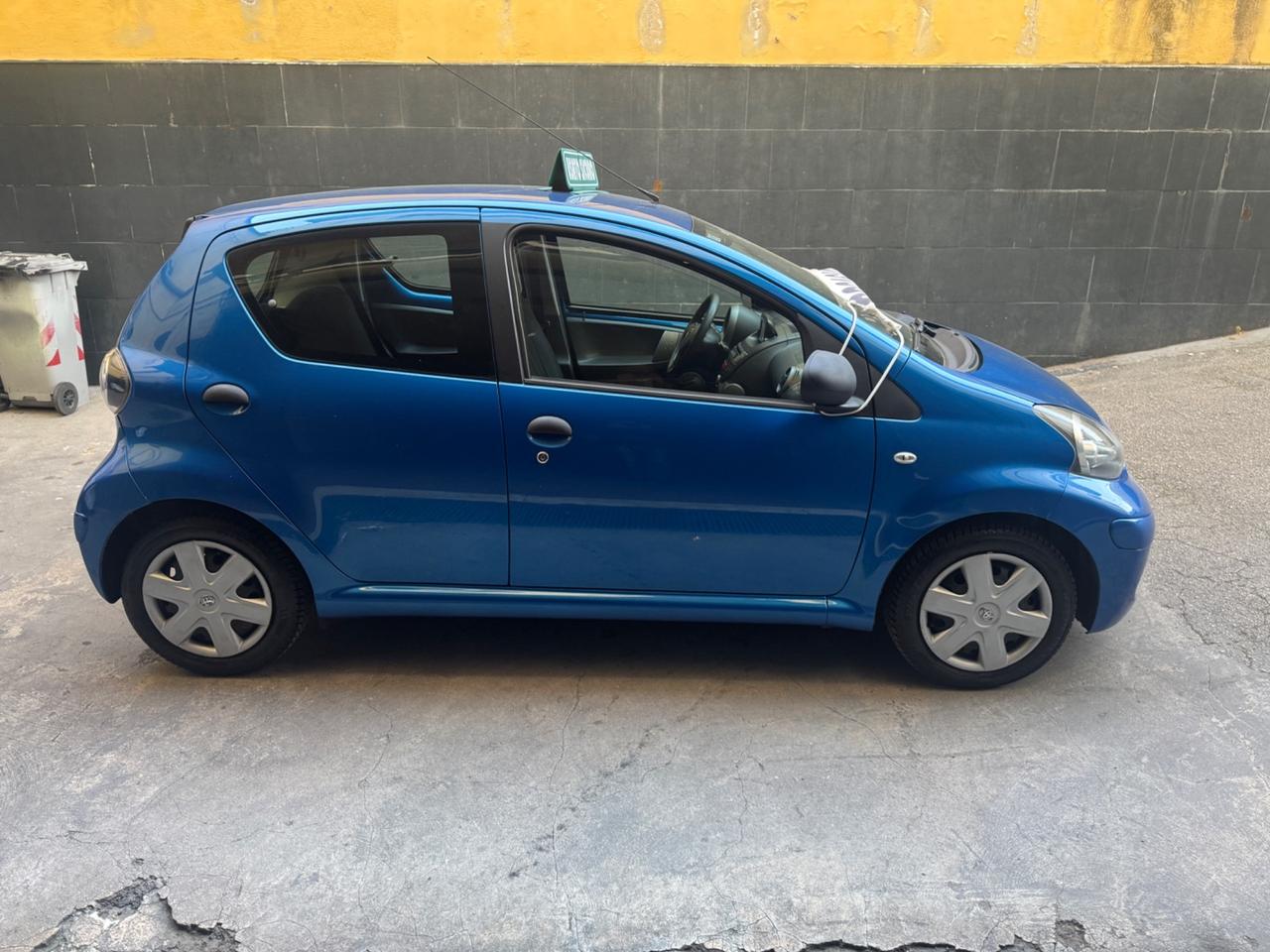 Toyota Aygo 1.0 12V VVT-i 5 porte Now Connect