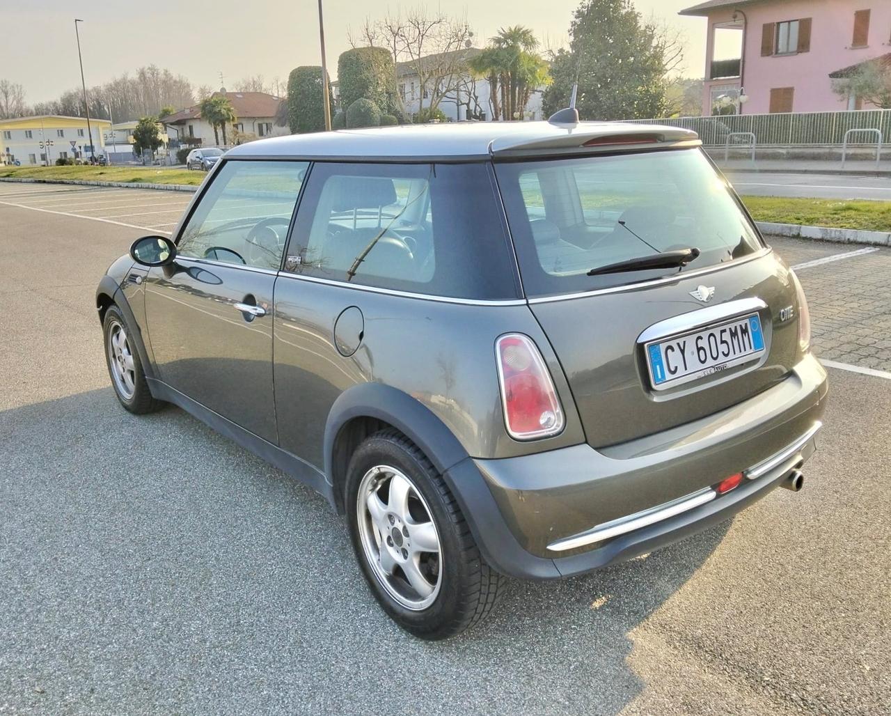 Mini 1.6 90Cv One Park Lane*Pelle*Cerchi*Clima automatico