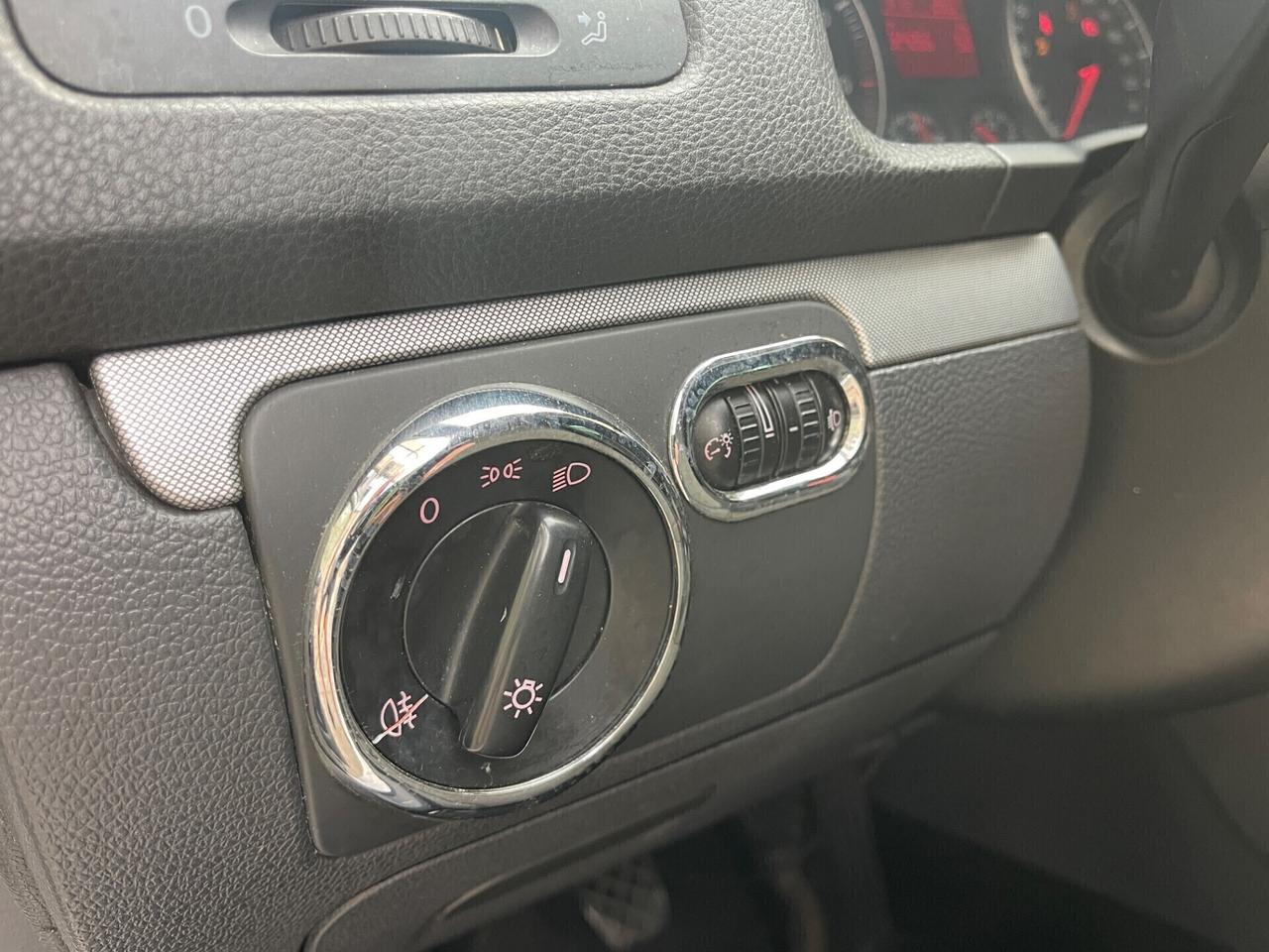 VW GOLF V 1.6 GTI BENZINA 75KW EURO4 NEOPATENTATI