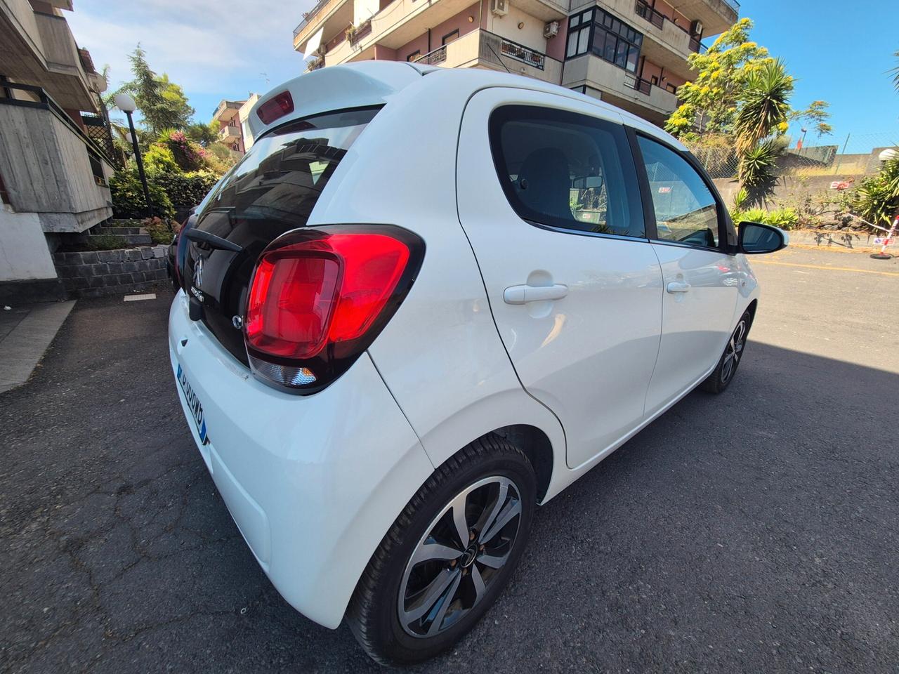 Citroen C1 1.0 Benzina 5 porte SHINE
