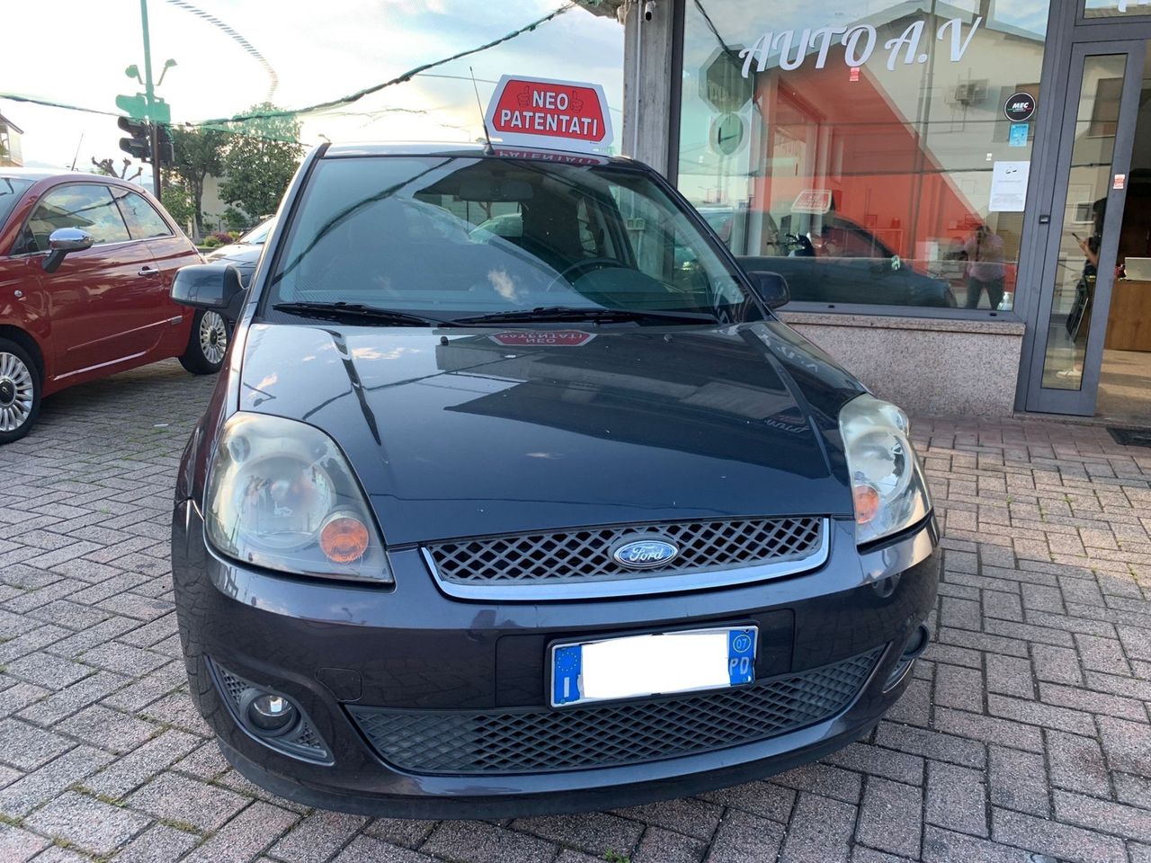 Ford Fiesta 1.4 TDCi 3p. Ghia ok neopatentati