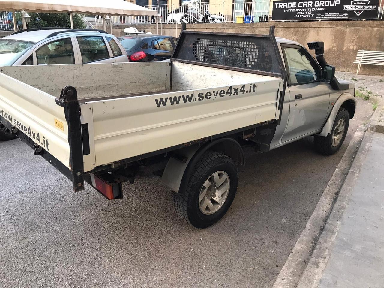 Mitsubishi L200 2.5 TDI 4WD RIBALTABILE