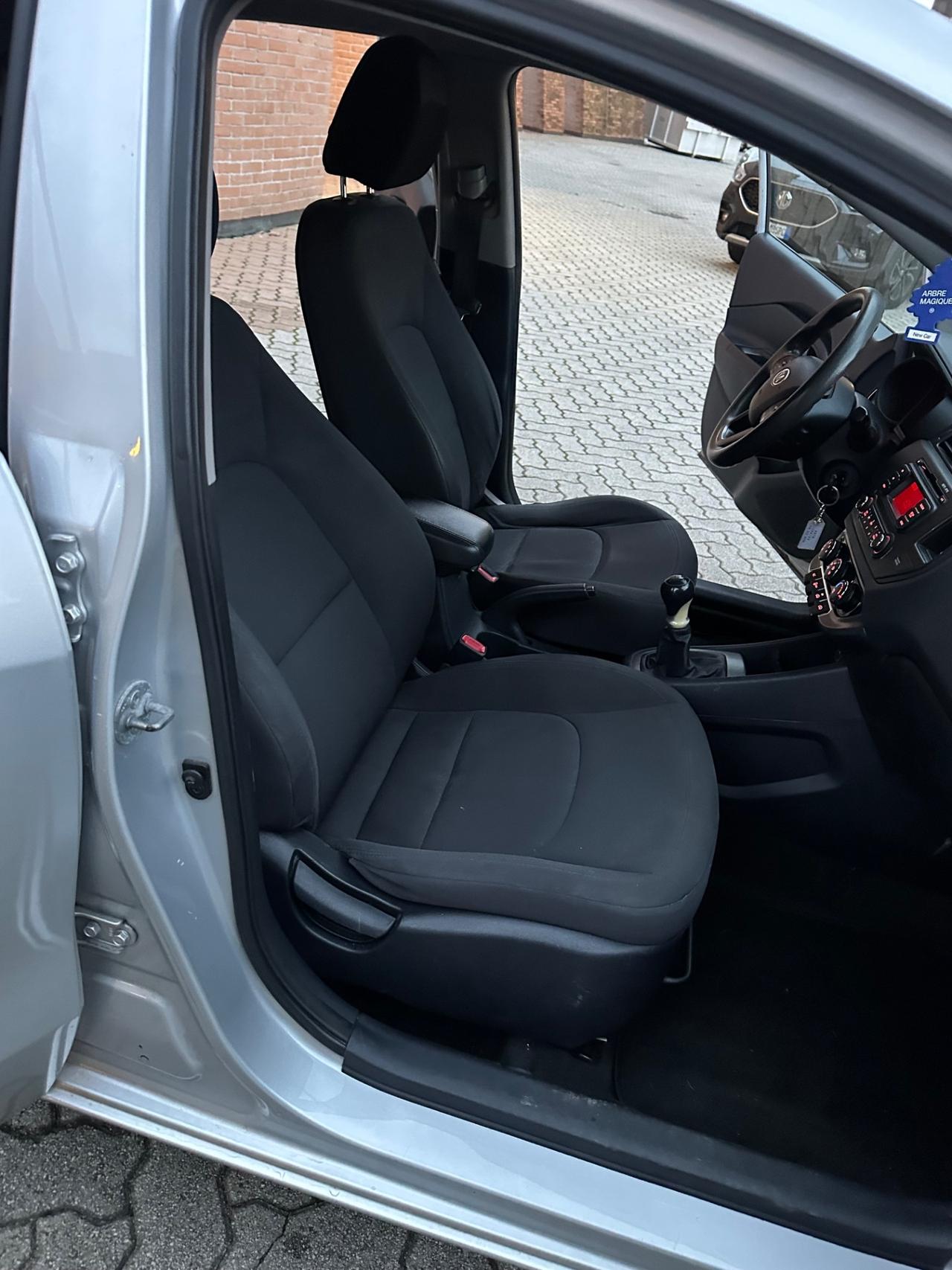 Kia Rio 1.2 CVVT 5p. GPL EX PLUS