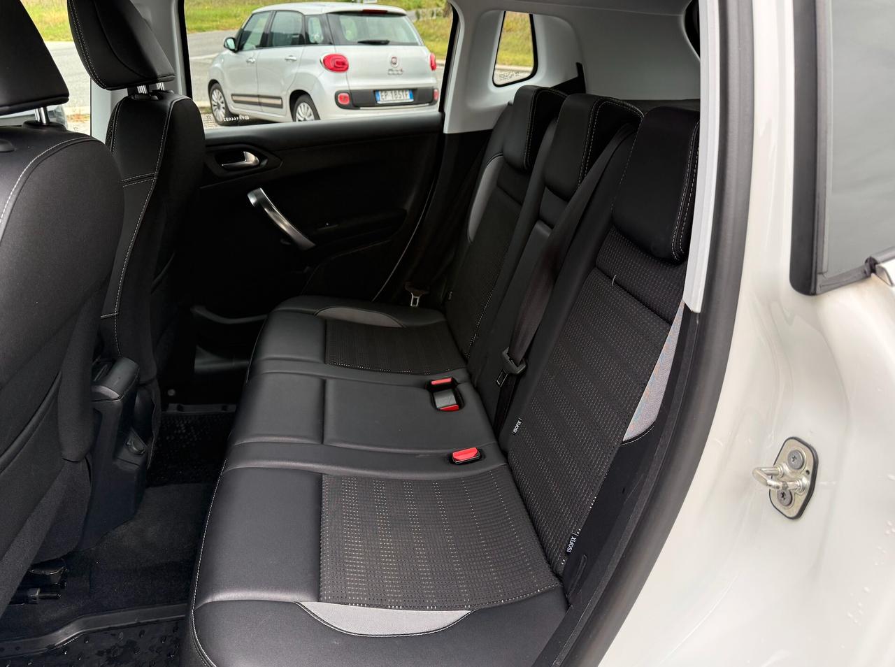 Peugeot 2008 BlueHDi 120 S&S Allure