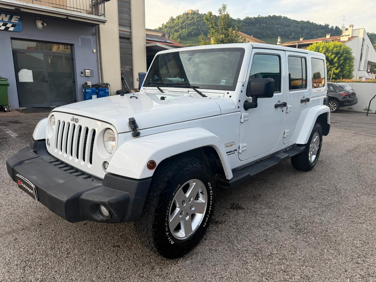 Jeep Wrangler 2.8 CRD 200 cv MANUALE Sahara IVA
