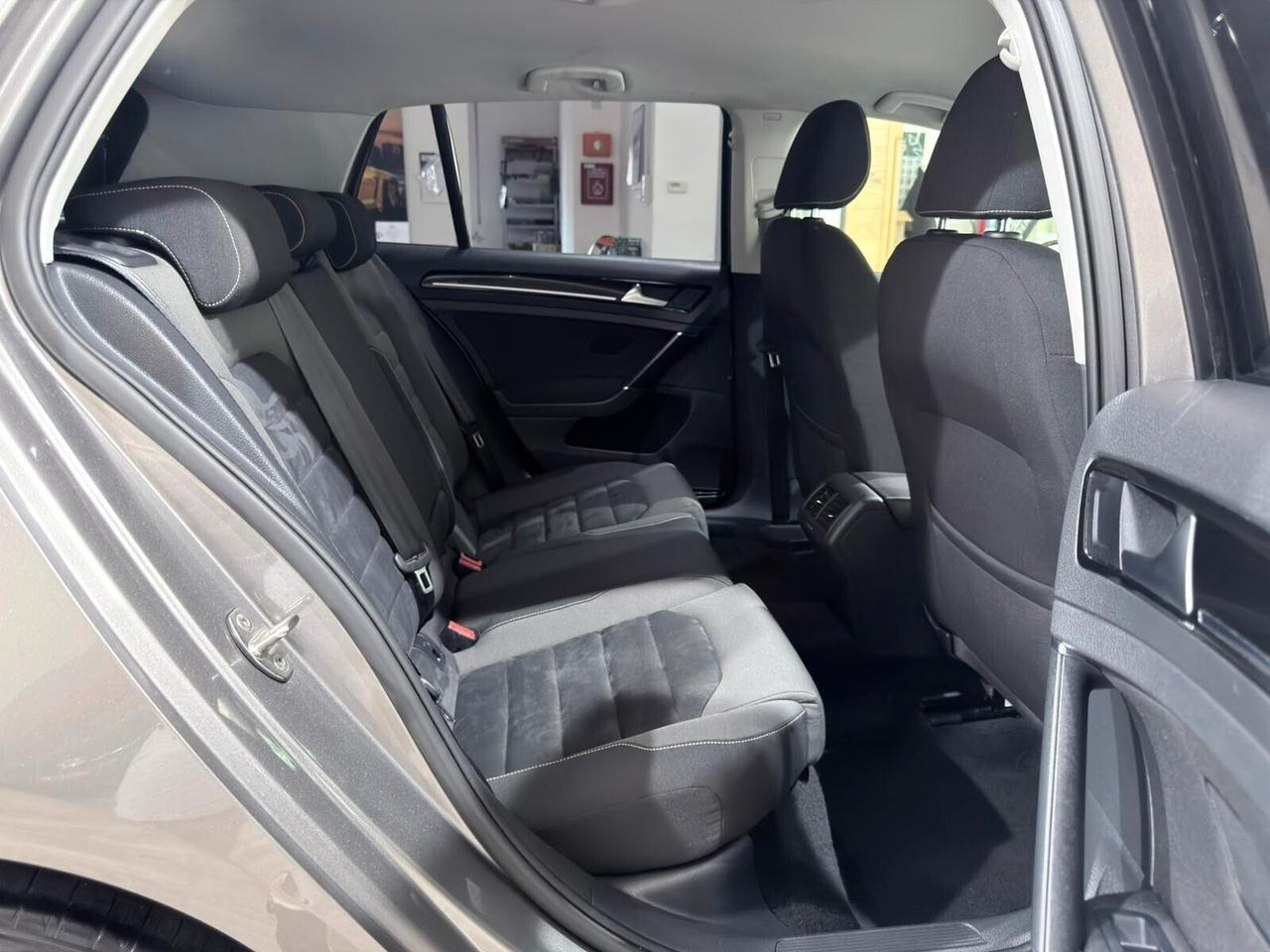 VOLKSWAGEN GOLF 7 1.6 TDI 105CV HIGHLINE