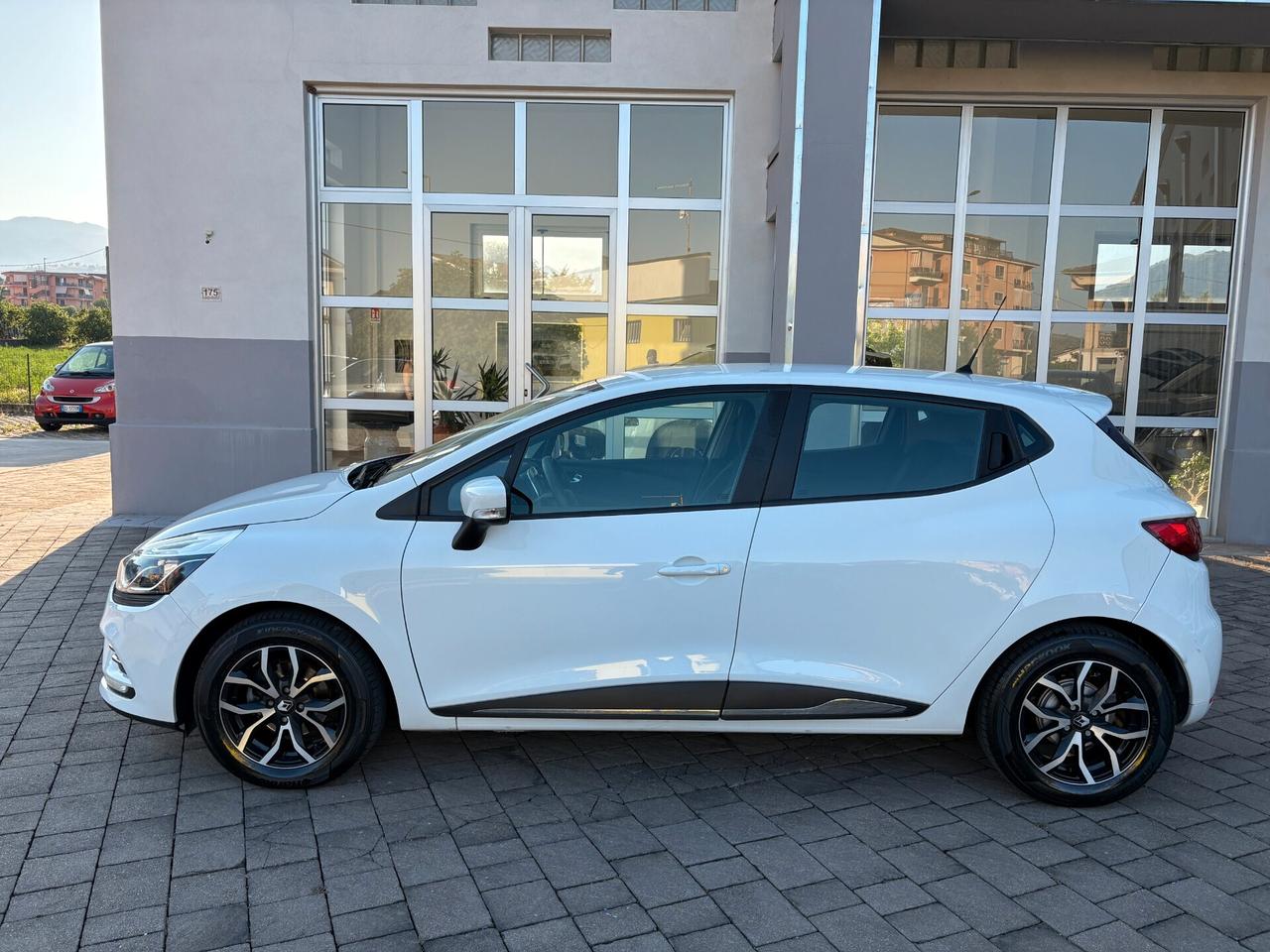 Renault Clio 1.5 dCi 75 CV 5 porte Moschino Intens