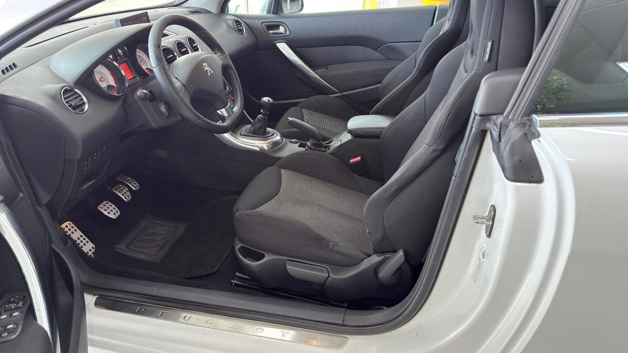 Peugeot 308 1.6 e-HDi 112CV Stop&Start CC Allure