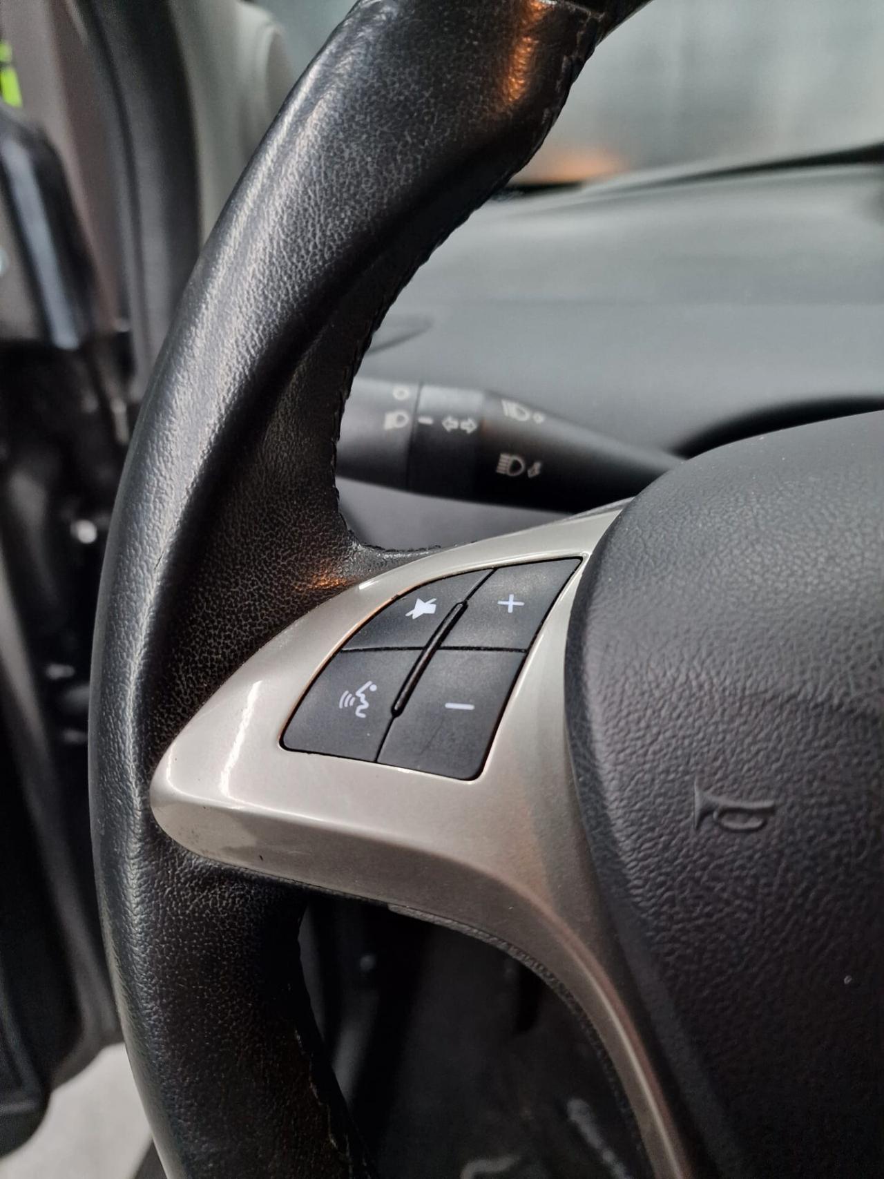 Lancia Ypsilon 1.2 69 CV 5 porte Platinum Gpl