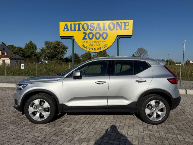 VOLVO XC40 D3 AWD Geartronic Momentum