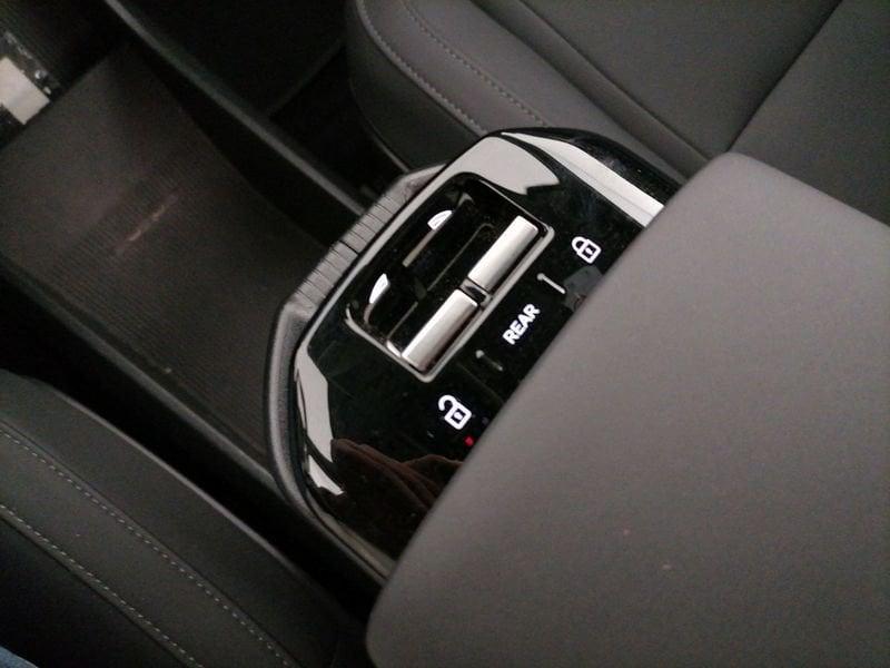 Volvo EX30 Single Motor Extended Range Core