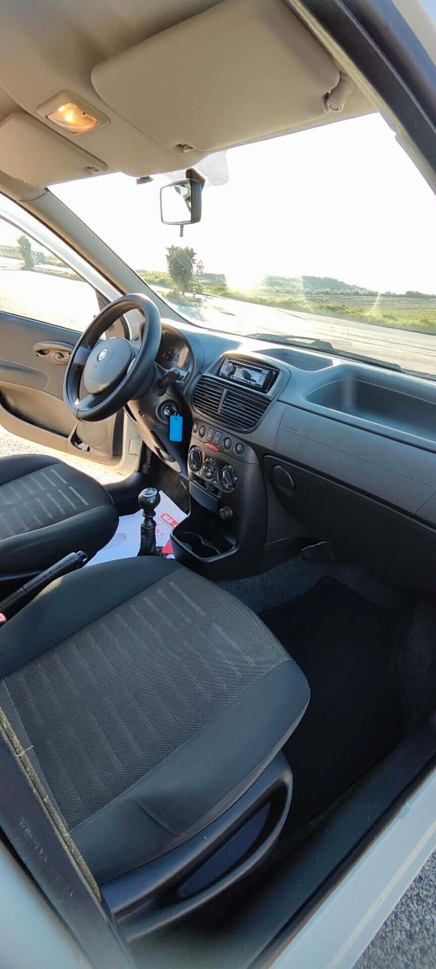 Fiat Punto Classic 1.2 5 porte Natural Power Active