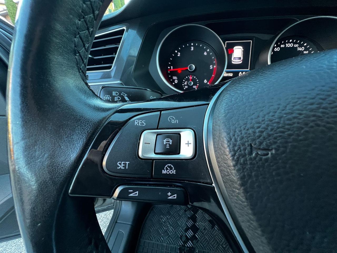 Volkswagen Tiguan Sport 1 #50918