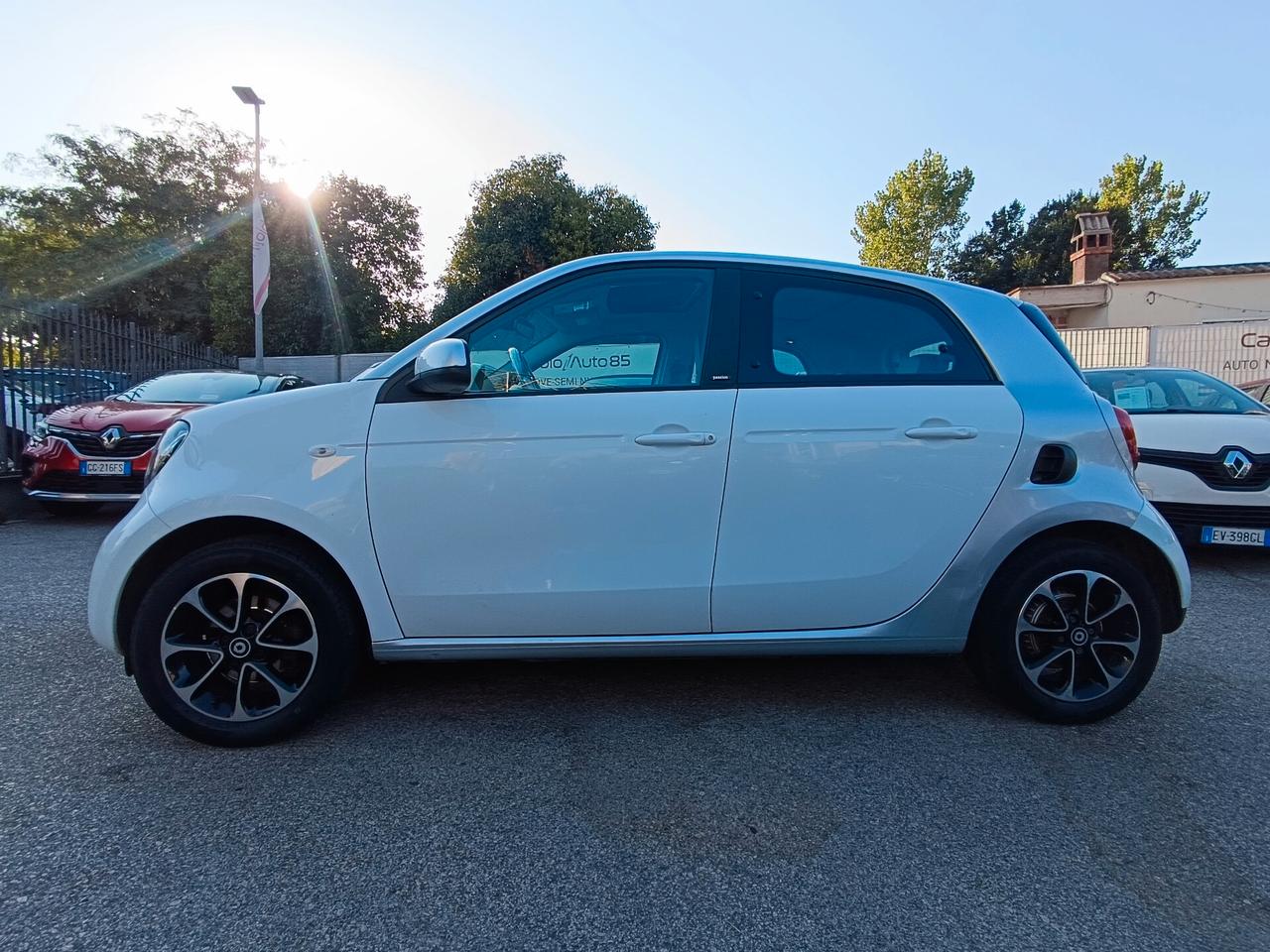 Smart ForFour 70 1.0 Youngster